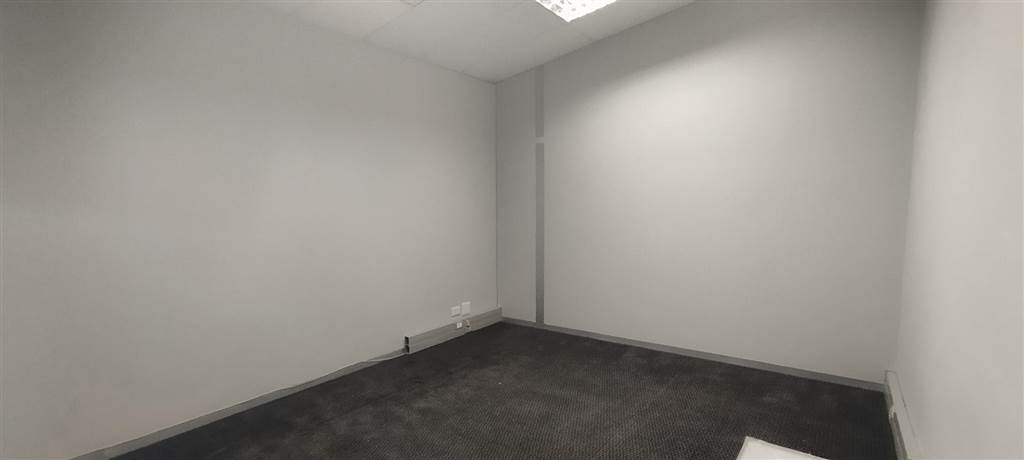 191  m² Office Space in Stamford Hill photo number 11