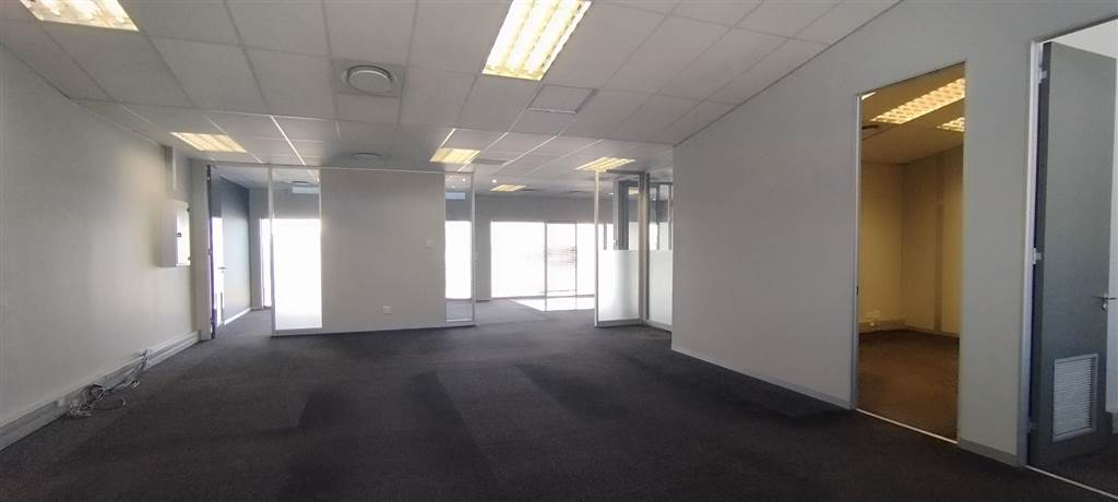 191  m² Office Space in Stamford Hill photo number 7