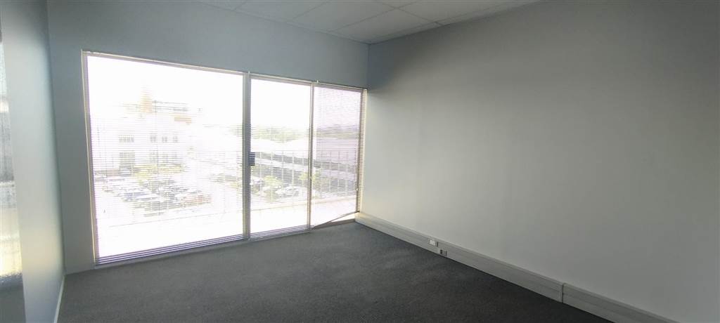 191  m² Office Space in Stamford Hill photo number 9