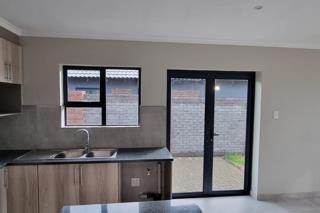 3 Bed House in Secunda photo number 10