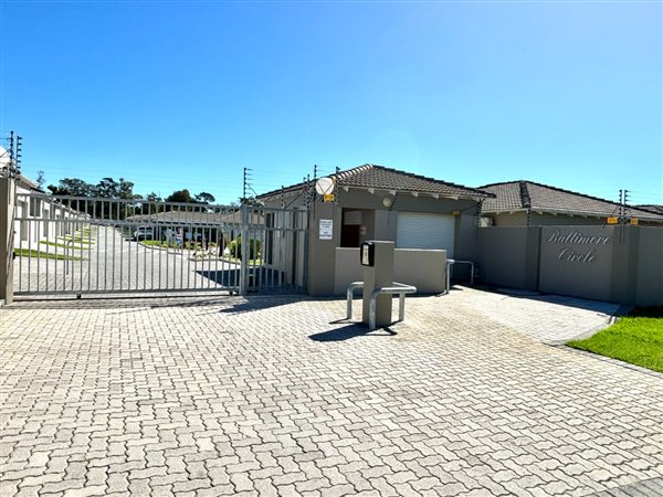 3 Bed Townhouse in Glenroy Park