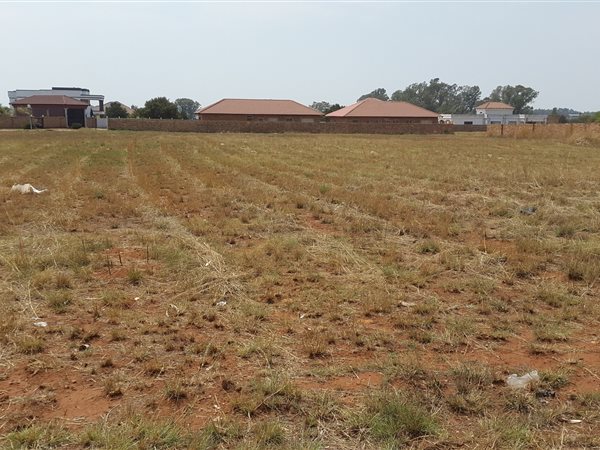 3 268 m² Land 3 268 m² Land