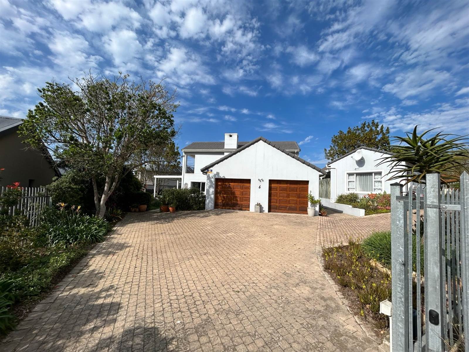 4 Bed House in Upper Robberg photo number 3
