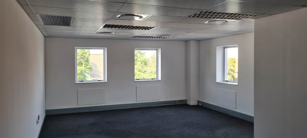 78  m² Office Space in Rosebank photo number 16