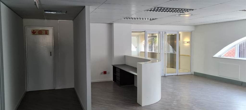 78  m² Office Space in Rosebank photo number 7