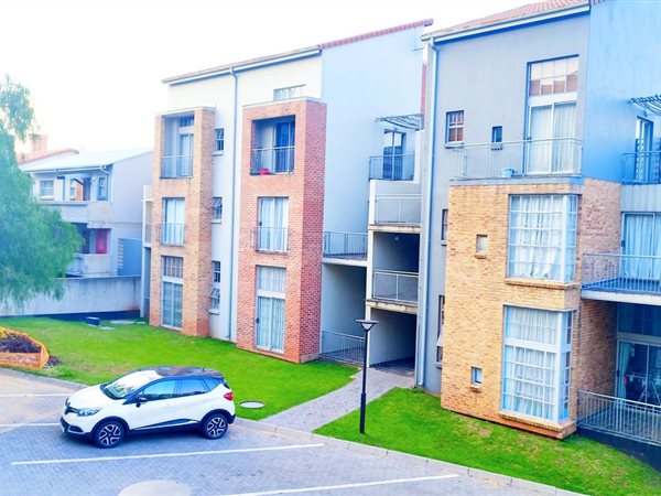 1 Bed Townhouse in Houghton Estate