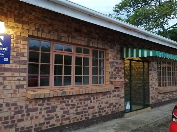 2 Bed Townhouse in Umkomaas