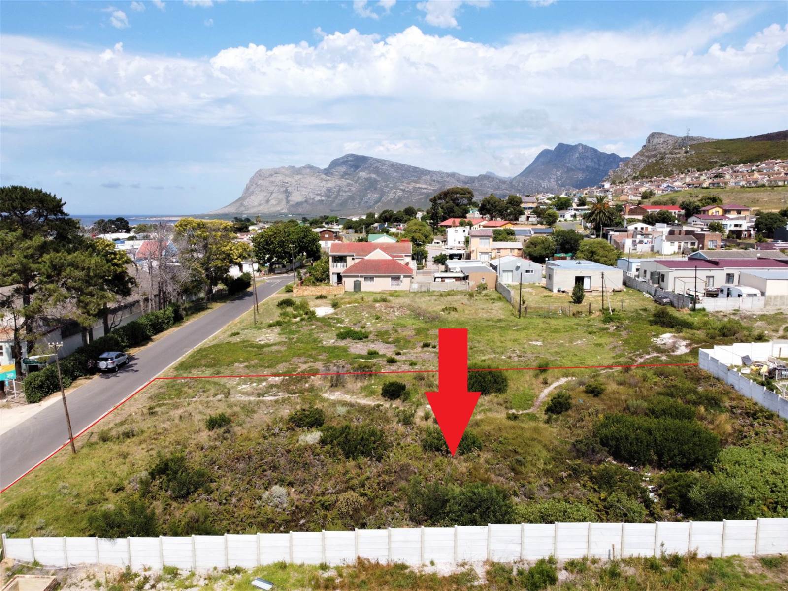 1016 m² Land available in Kleinmond photo number 4