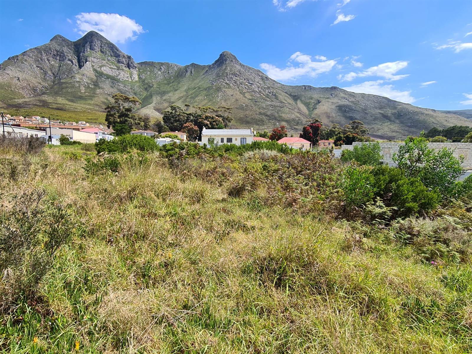 1016 m² Land available in Kleinmond photo number 1
