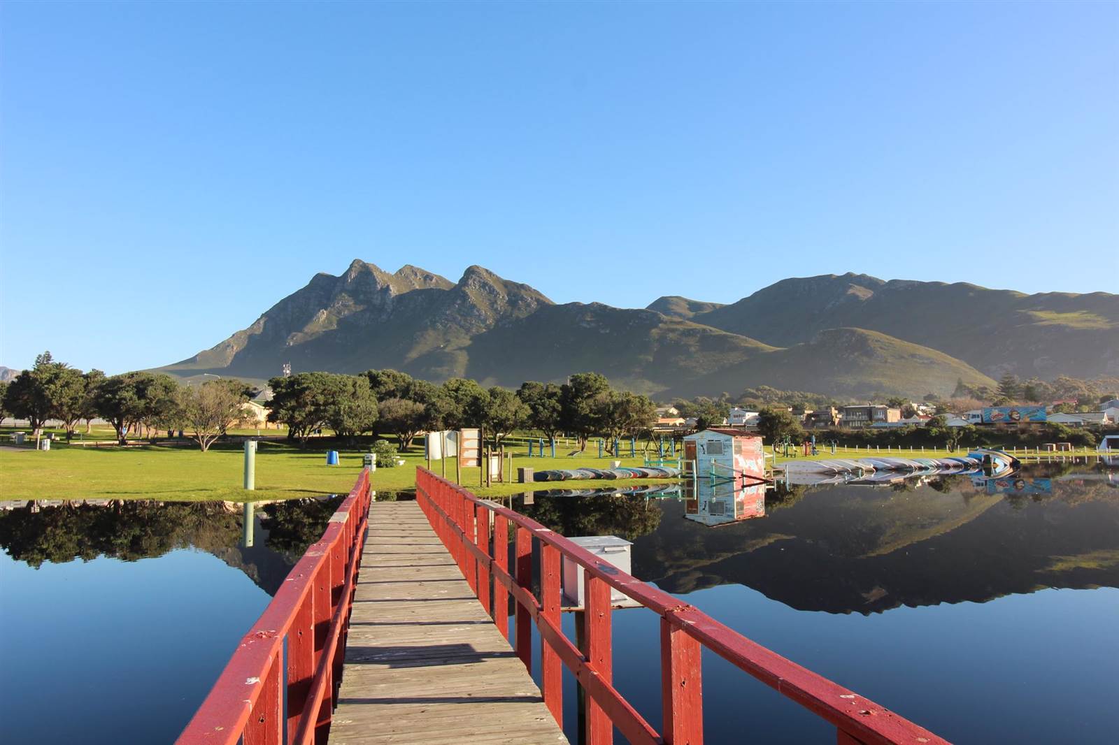 1016 m² Land available in Kleinmond photo number 10