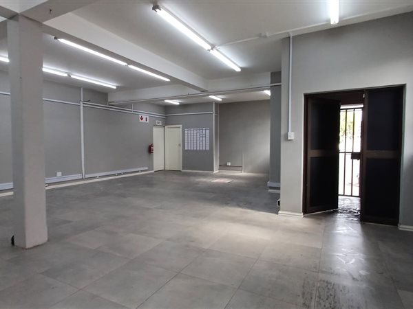 534  m² Industrial space