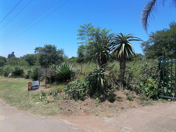 8944 m² Land available in Ashburton