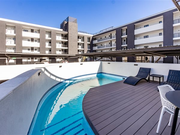 2 Bed Apartment in Waterkloof