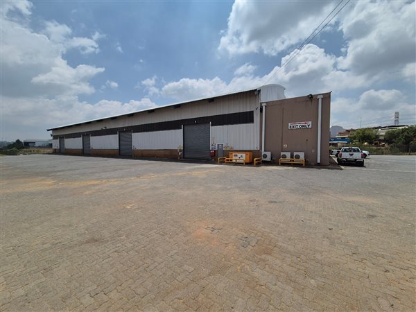 2 315  m² Industrial space