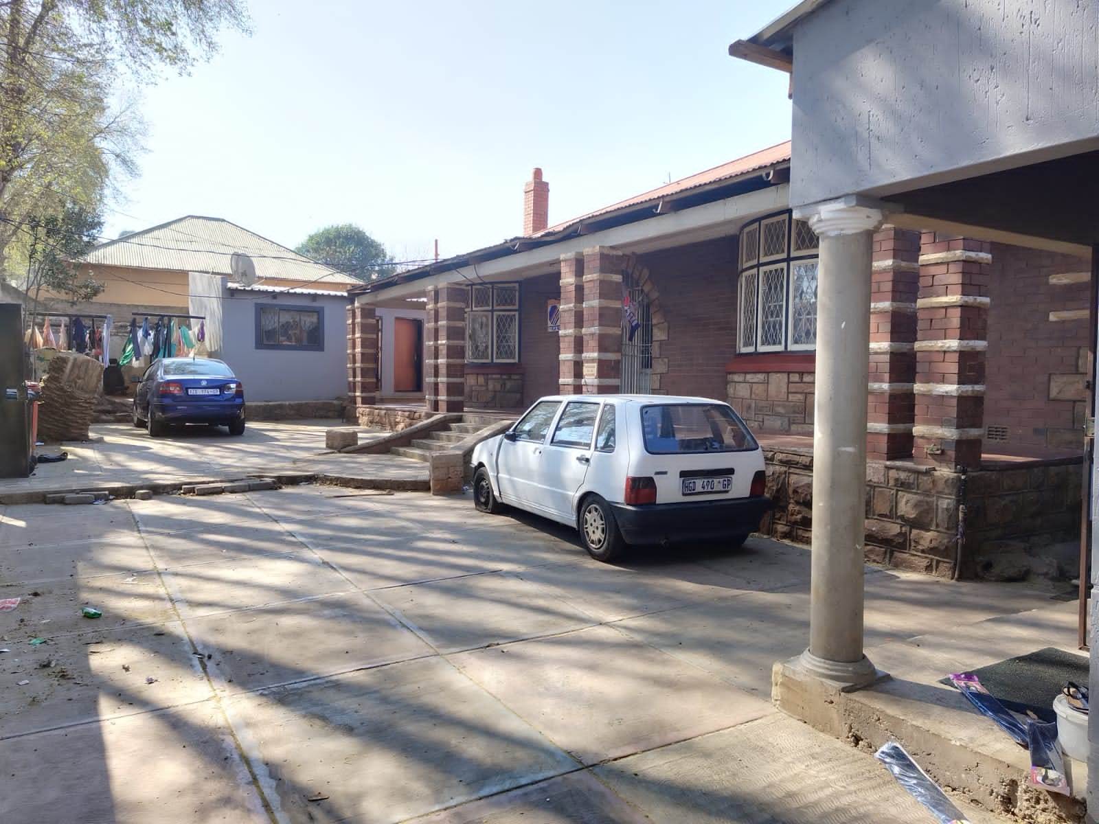 3 Bed House in Jeppestown photo number 17