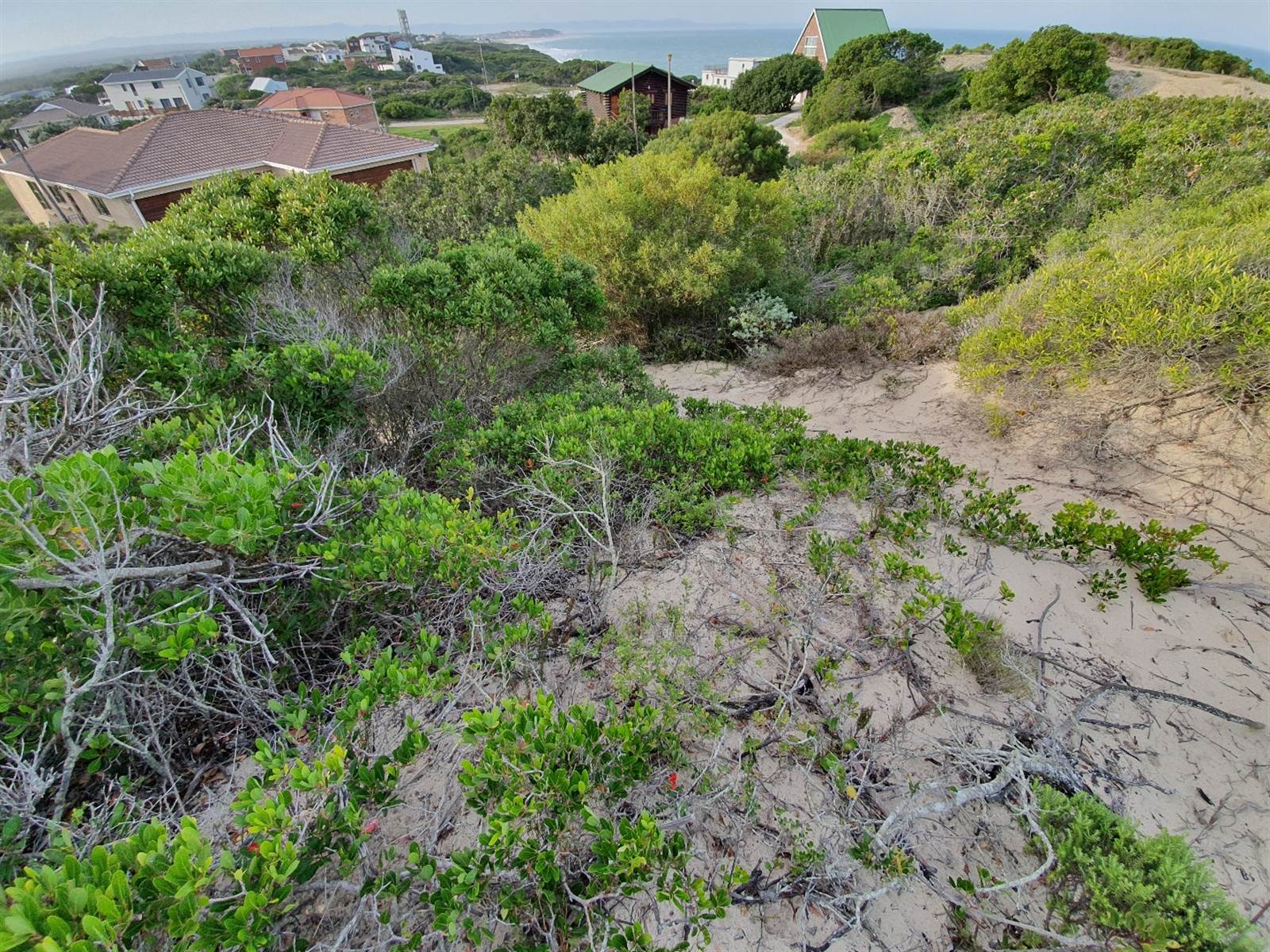 734 m² Land available in Paradise Beach photo number 8