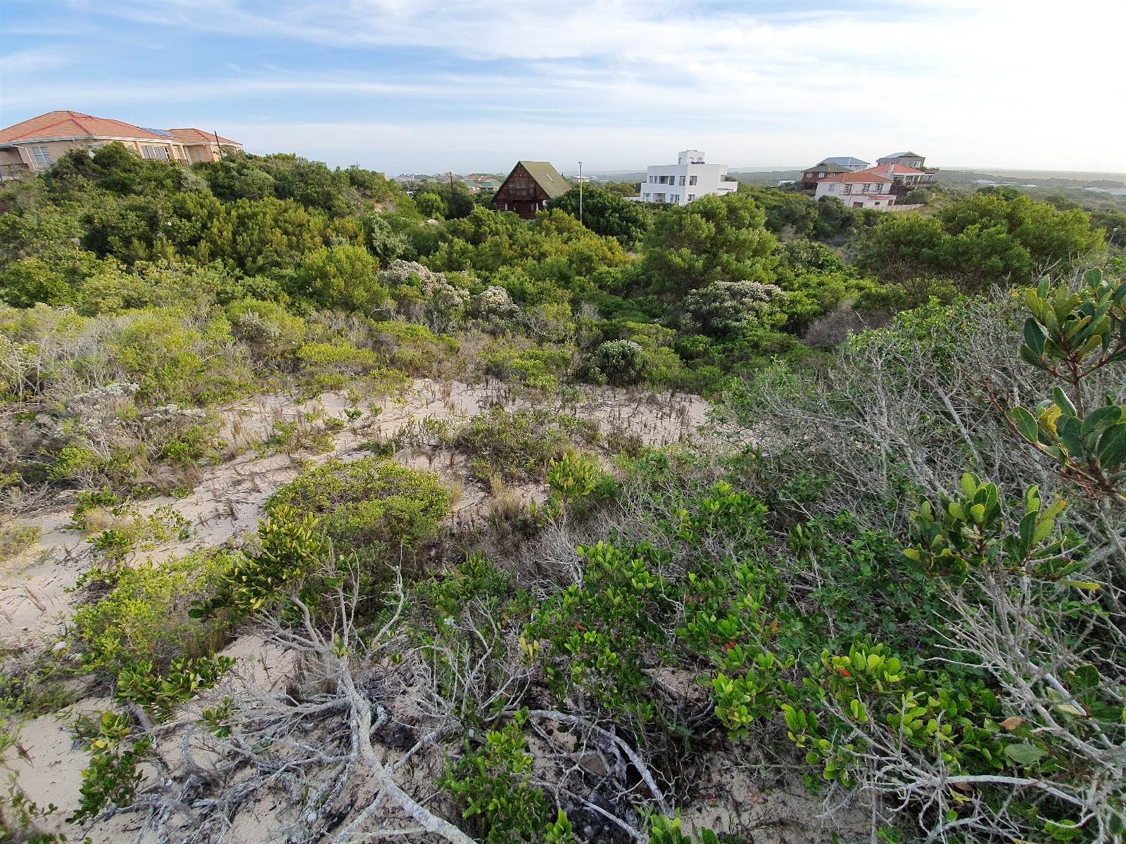734 m² Land available in Paradise Beach photo number 9