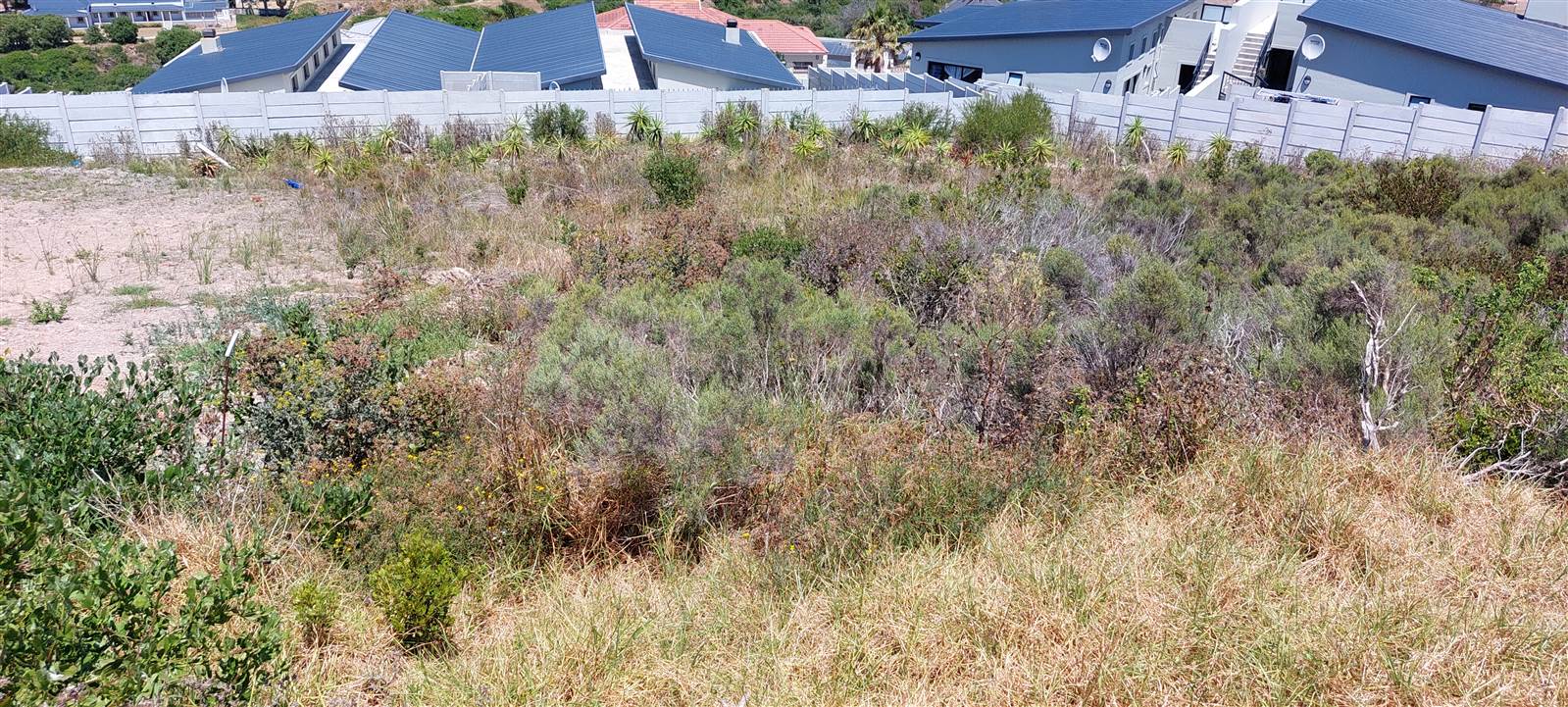 846 m² Land available in Island View photo number 4