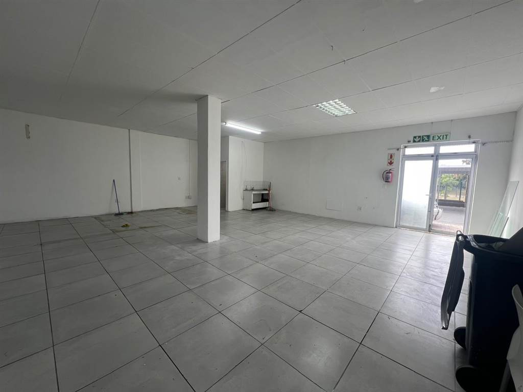 196  m² Retail Space in Parklands photo number 12