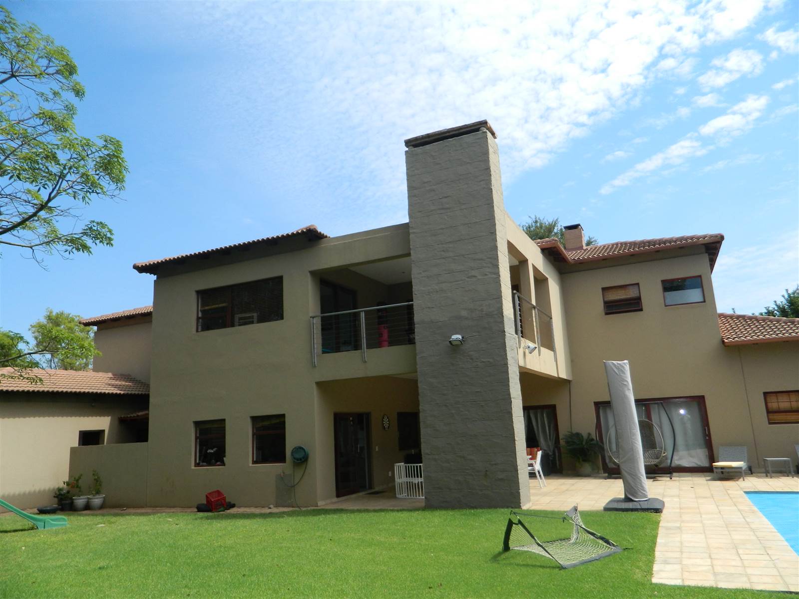 4 Bed House in Silver Lakes Golf Estate photo number 1