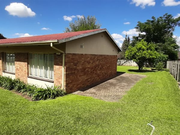 4 Bedroom House 4 Bedroom House