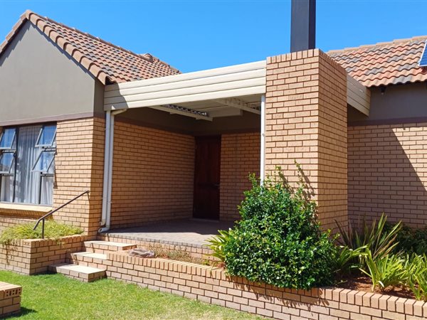 2 Bed House in Baysvalley