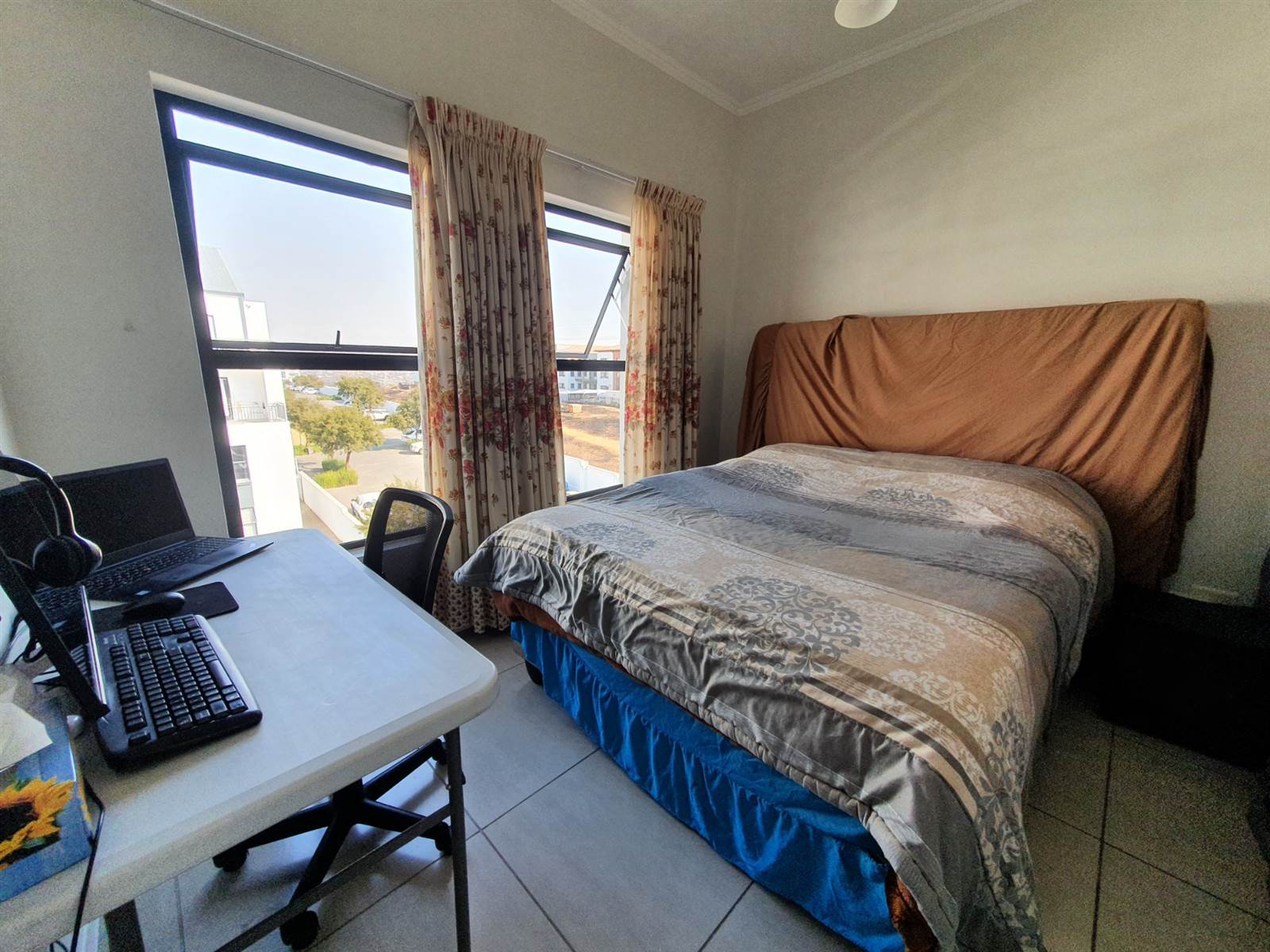 1 Bed Apartment in Greenstone Hill photo number 12