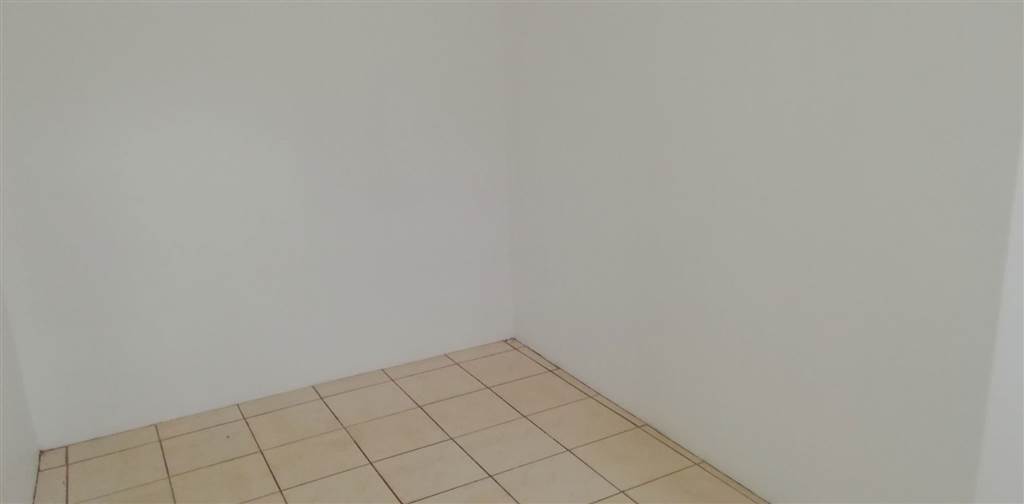 380  m² Commercial space in Marburg photo number 5