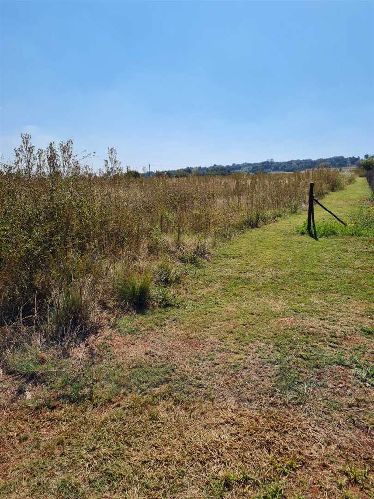 1.7 ha Land available in Hartbeespoort Dam photo number 4