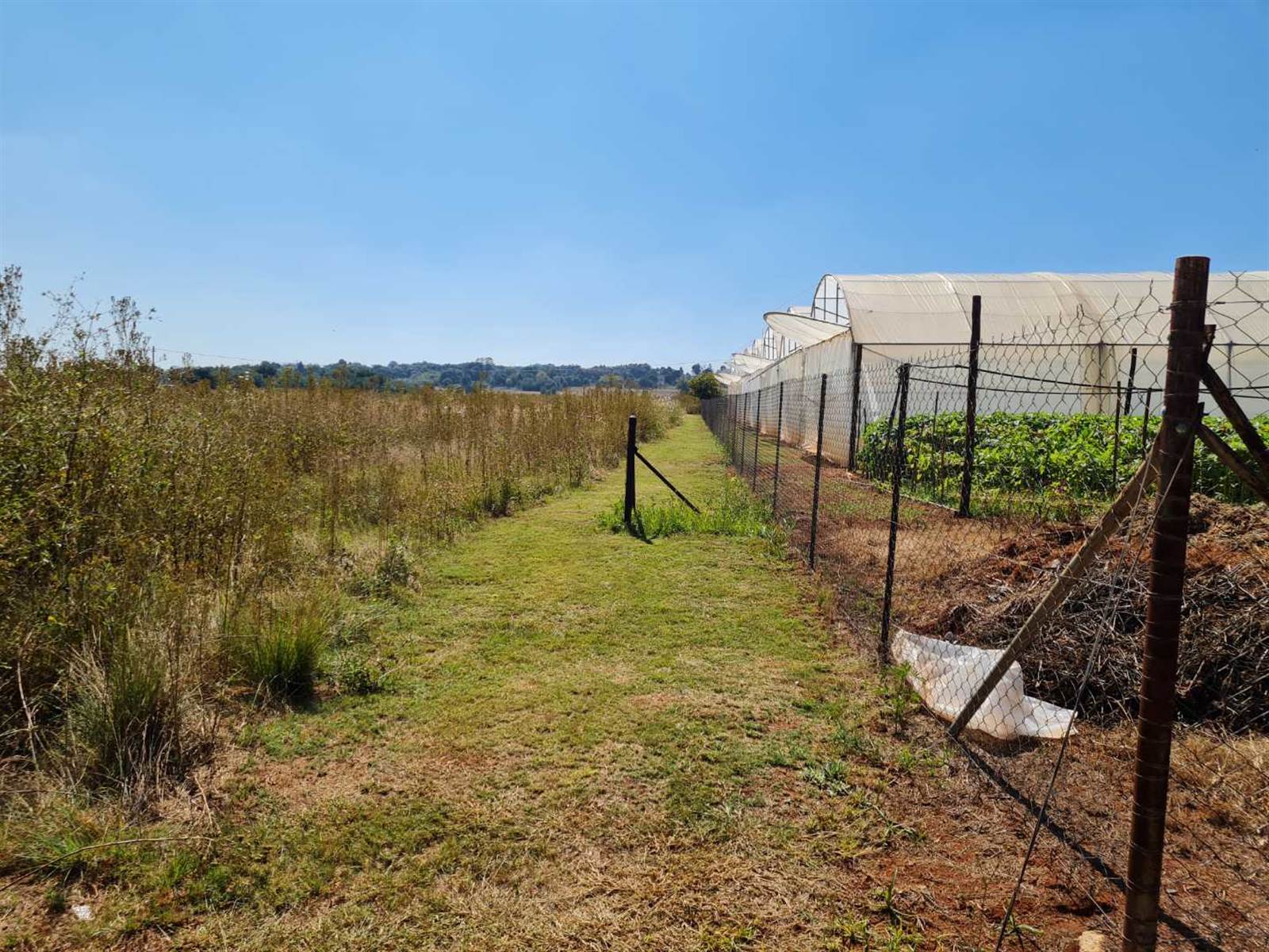 1.7 ha Land available in Hartbeespoort Dam photo number 6