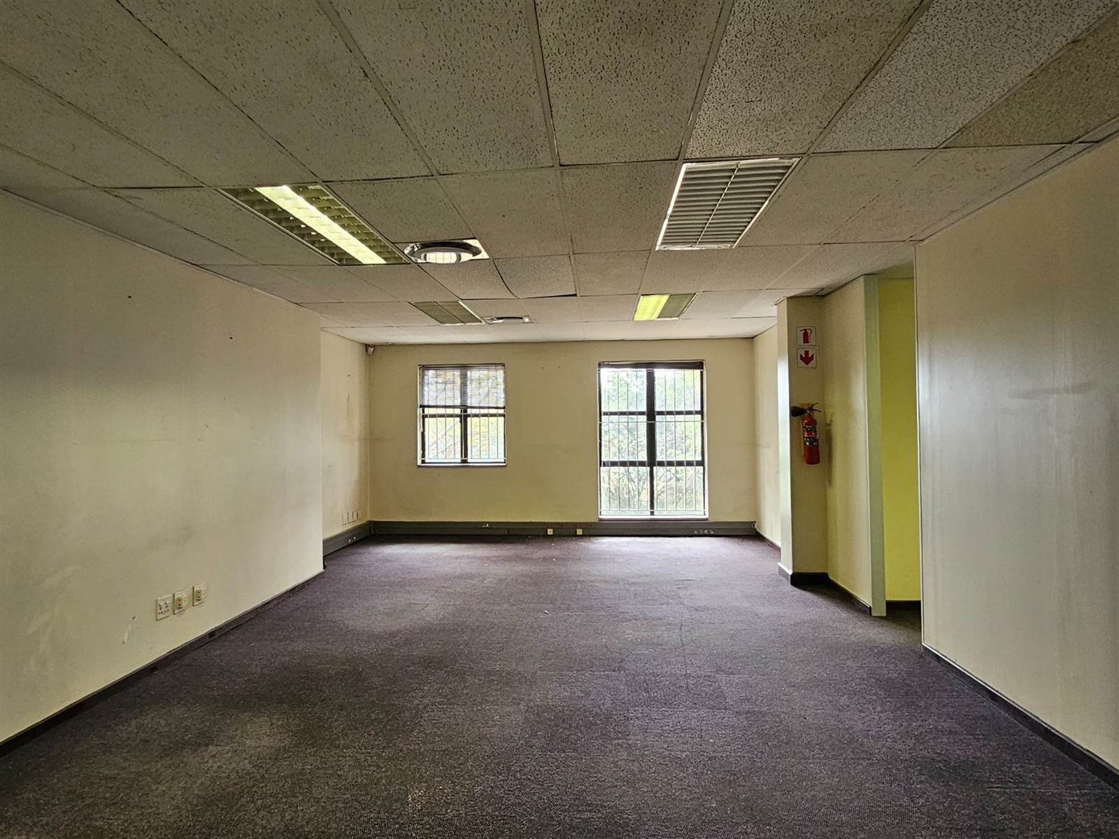 587  m² Commercial space in Bryanston photo number 14