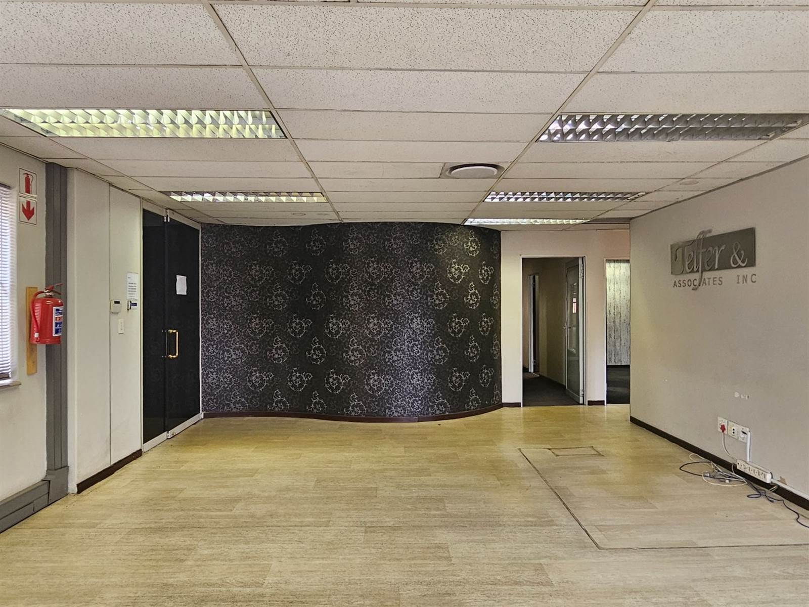587  m² Commercial space in Bryanston photo number 4