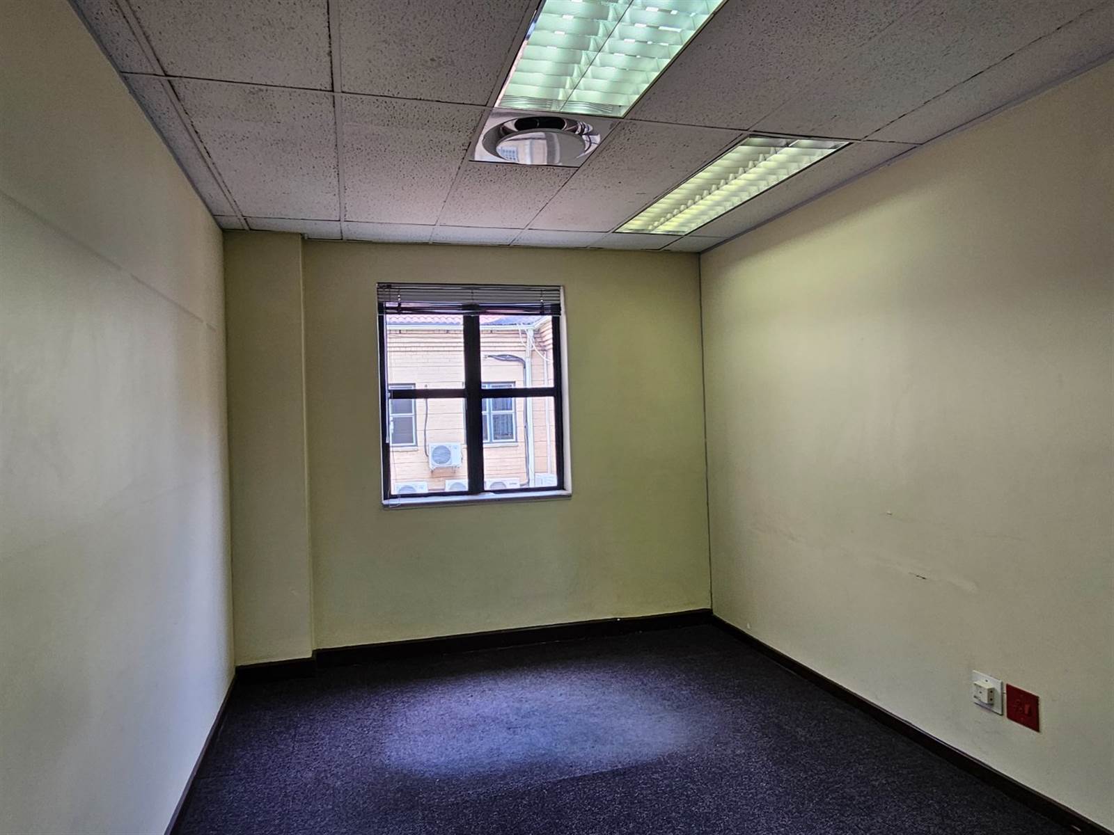 587  m² Commercial space in Bryanston photo number 13