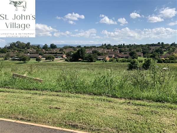 750 m² Land available in St Johns Village