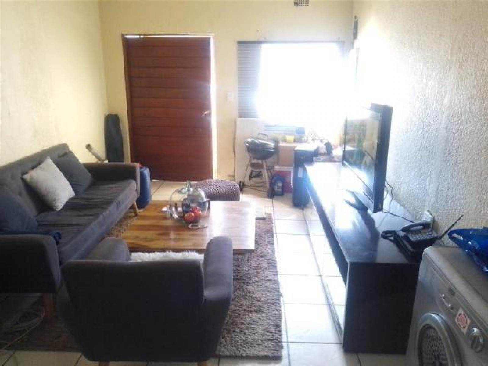 5 Bed House in West Turffontein photo number 2