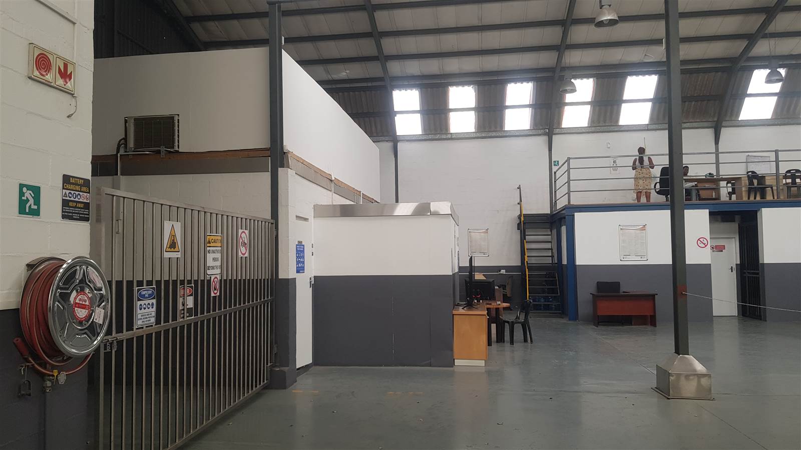 660  m² Industrial space in Bellville Central photo number 3