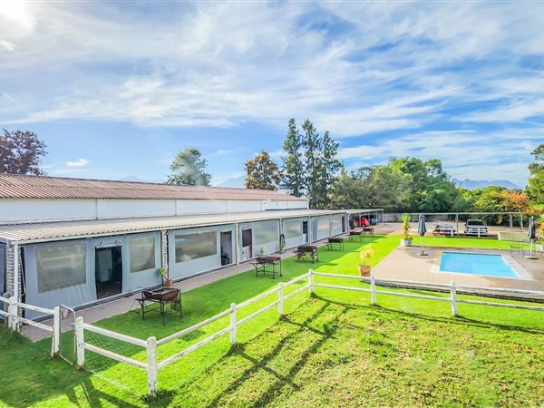 2 Bedroom House 2 Bedroom House