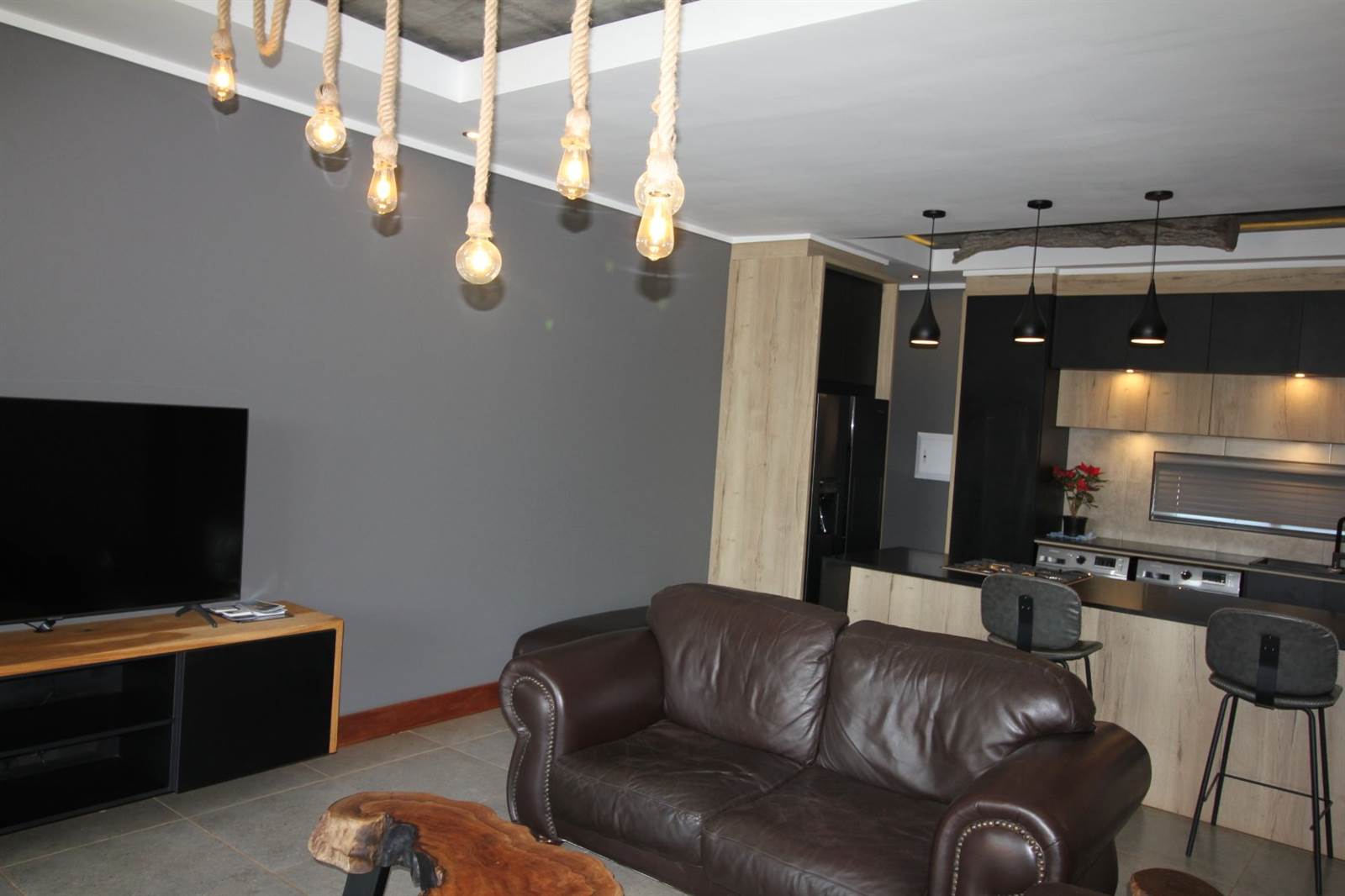 2 Bed House in Benoni North photo number 5