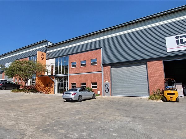 575  m² Industrial space in Louwlardia