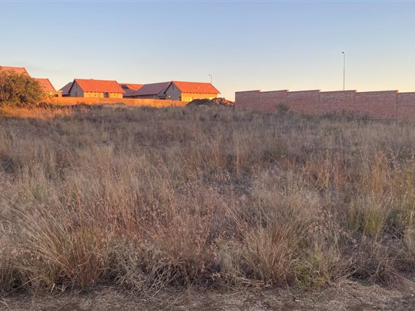 833 m² Land 833 m² Land