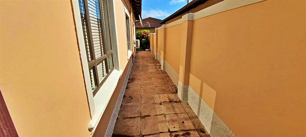 3 Bed Townhouse in Ballito photo number 28