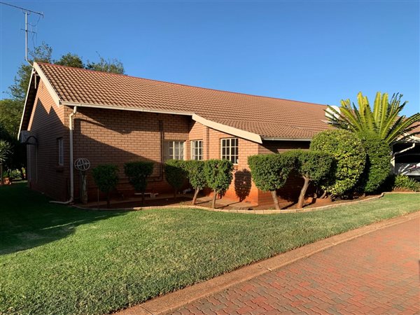 2 Bedroom House