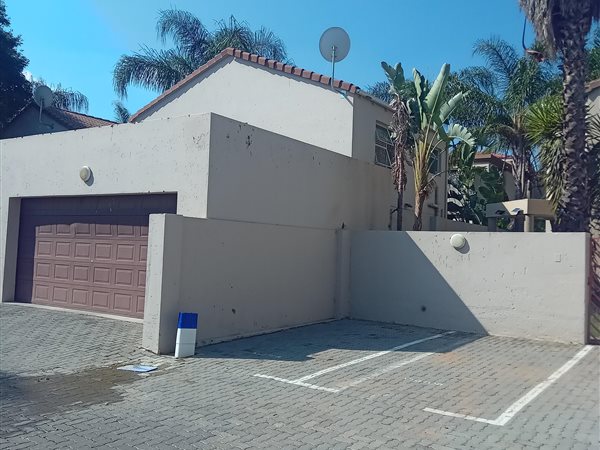 3 Bedroom Townhouse