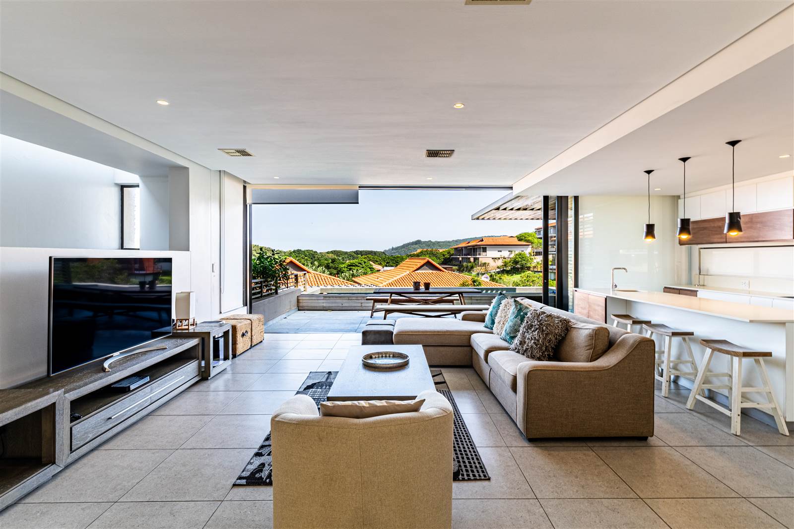 3 Bed House in Zimbali Estate photo number 6