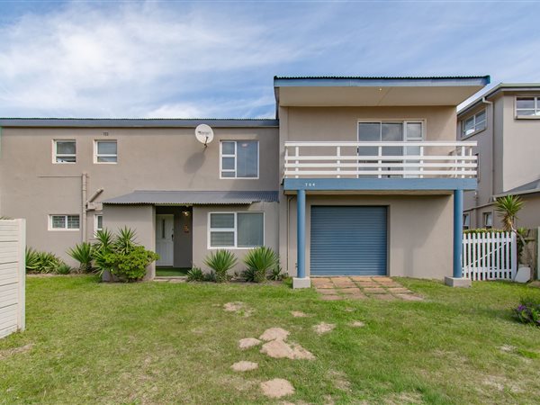 4 Bedroom House 4 Bedroom House