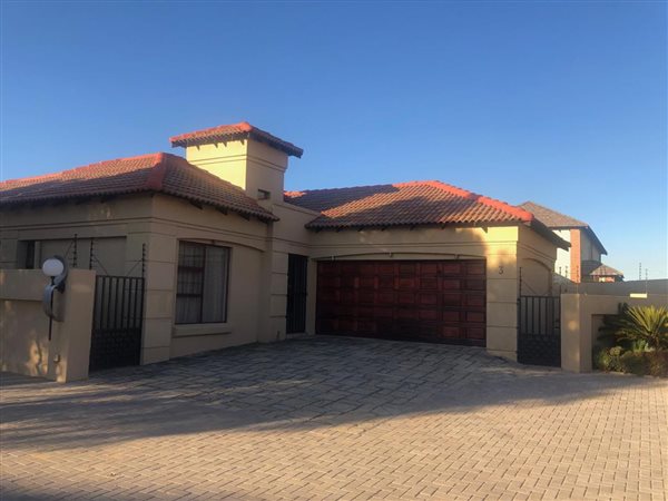 3 Bed House in Secunda Central