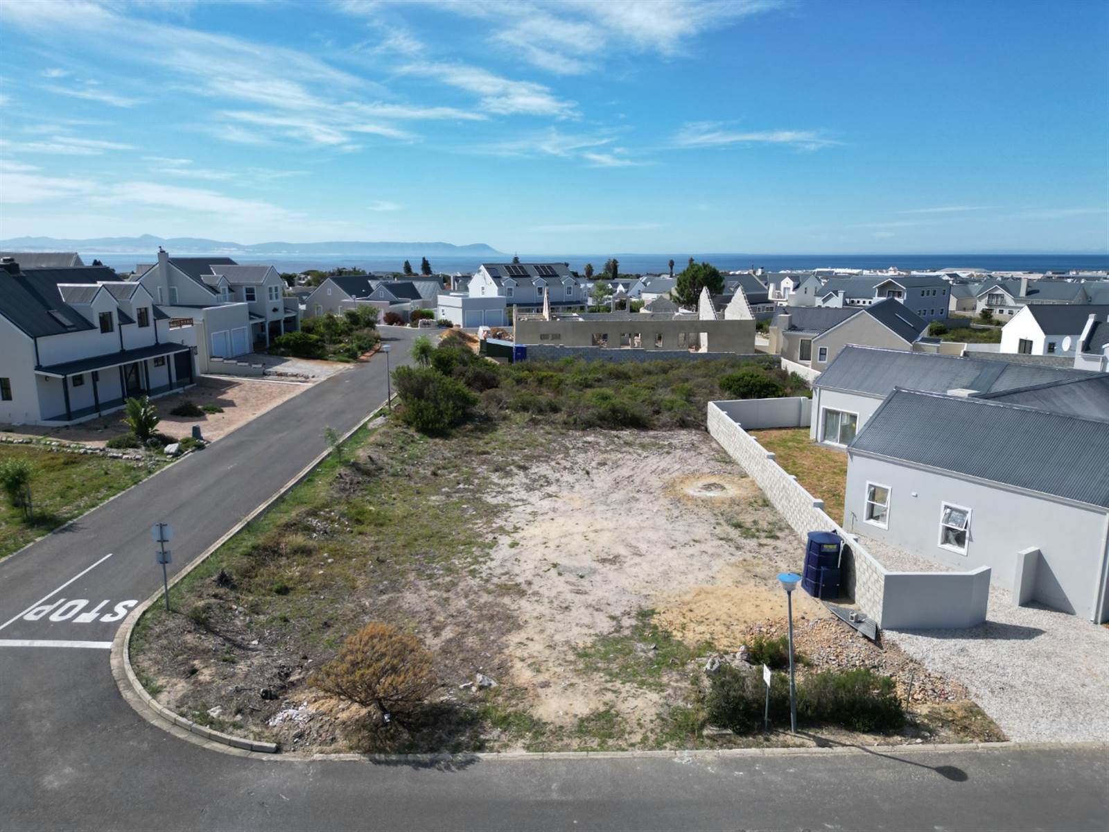 586 m² Land available in Westcliff photo number 1