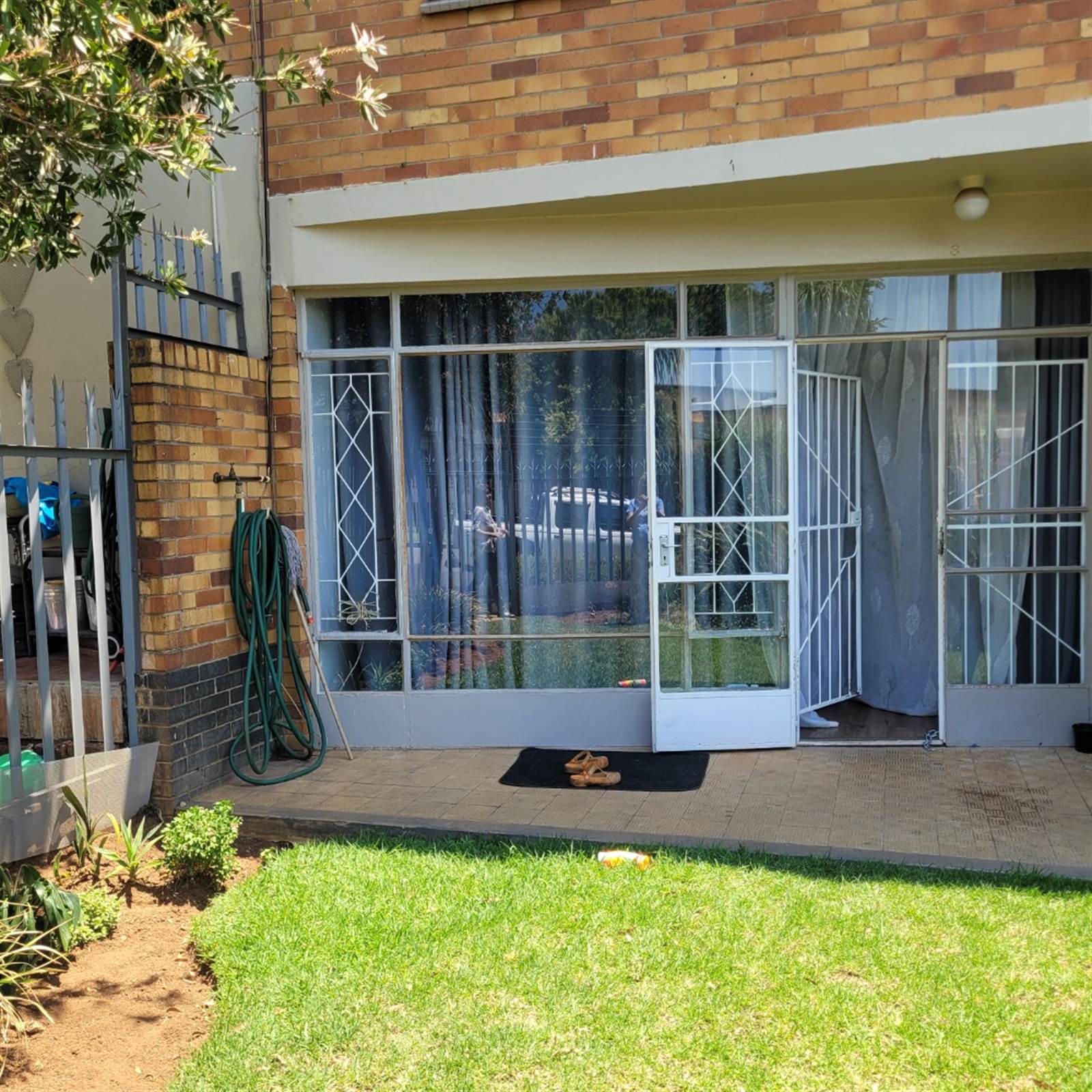 2 Bed Townhouse in Kempton Park Ext 4 photo number 1
