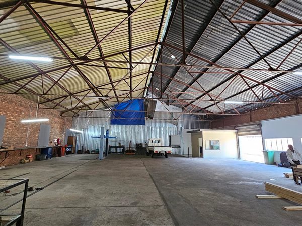 1500  m² Commercial space in Middelburg Central