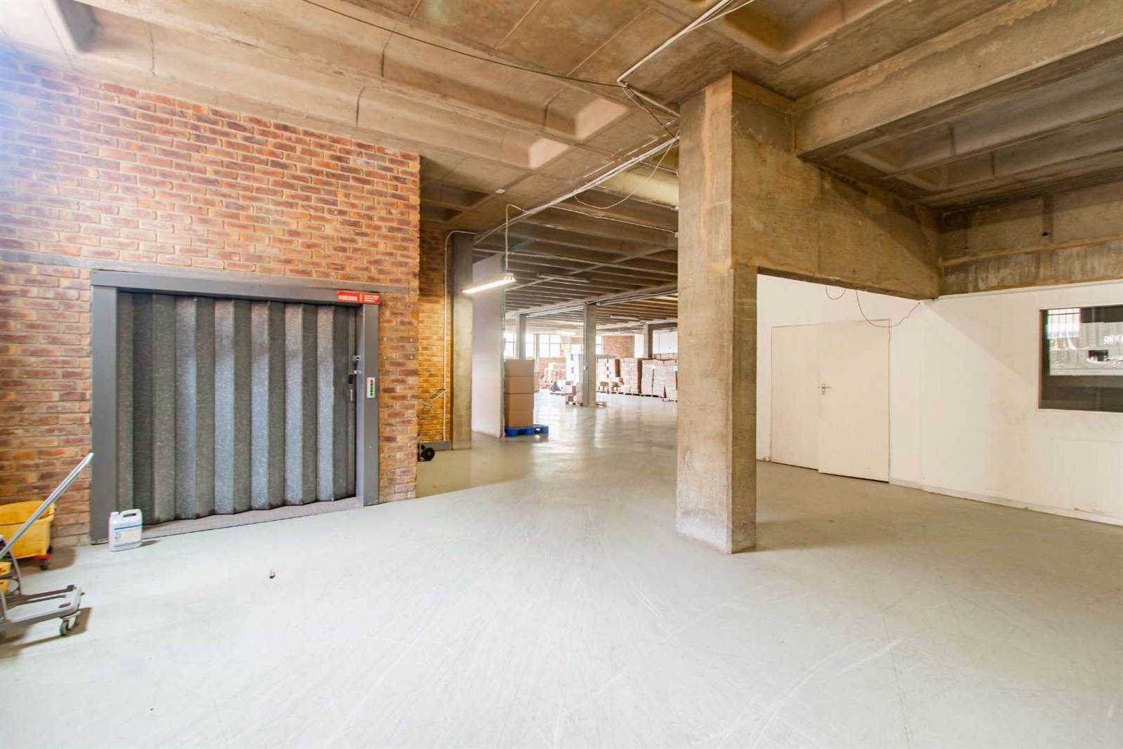 12141  m² Commercial space in Albertville photo number 29
